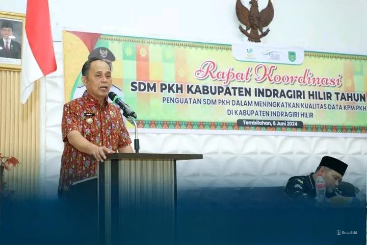 Buka Rapat koordinasi SDM PKH Kab. Inhil Th. 2024, Pj. Bupati Ajak SDM PKH Sukseskan Program Perda