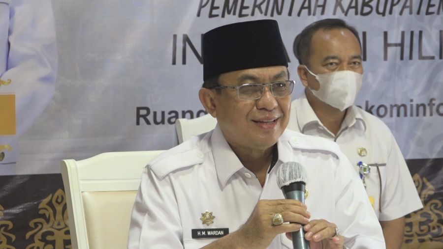 Bupati Inhil Ikuti Webinar Pengembangan Ekonomi Lokal melalui Agro Estate Kelapa