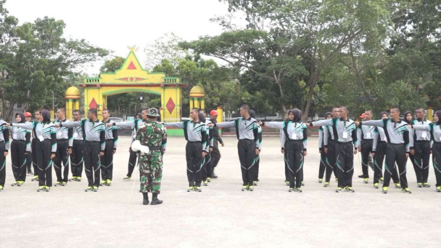 Jelang Pengibaran Bendera, Pj Bupati Inhil Tinjau Kesiapan Anggota Pasukan Paskibraka