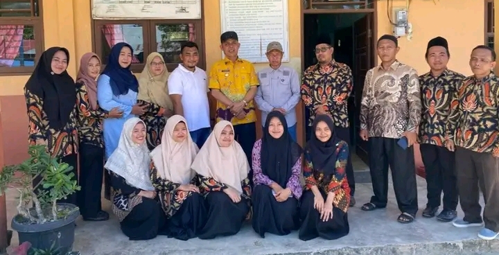 Perhatikan Dunia Pendidikan, Pj.Bupati Herman Kunjungi MA dan MTS di Desa Keritang Hulu