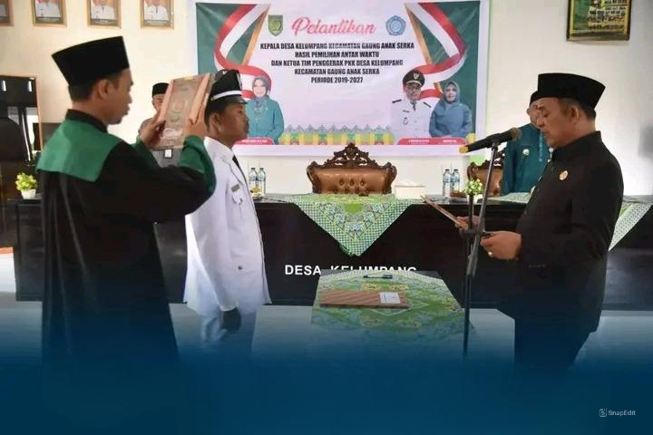 Pj Bupati Inhil Lantik Kepala Desa Kelumpang
