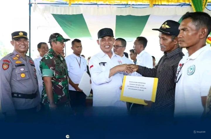 Pj. Bupati Inhil Membuka Rakoor RT / RW Dan Perangkat Desa / Kelurahan Se Kec. Tempuling
