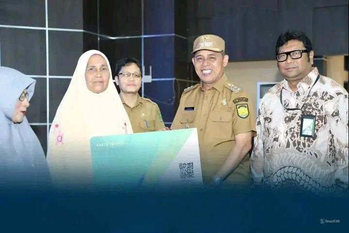 Pj. Bupati Inhil Tunjukkan Komitmen Berikan Perlindungan Sosial Ketenagakerjaan 