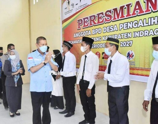Wabup Inhil Lantik Anggota BPD Desa Pengalihan Kecamatan Keritang